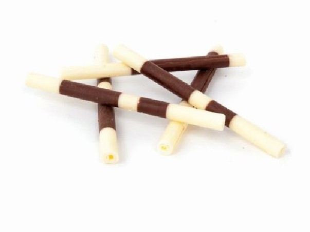 + CIGARETTES CHOCOLAT DUO BLANC & FONDANT 8.5CM   600GR VOIR 08055036