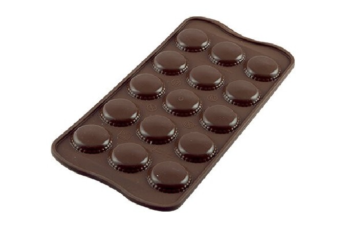 MOULE A PRALINE EN SILICONE BRUN MACARON SCG21