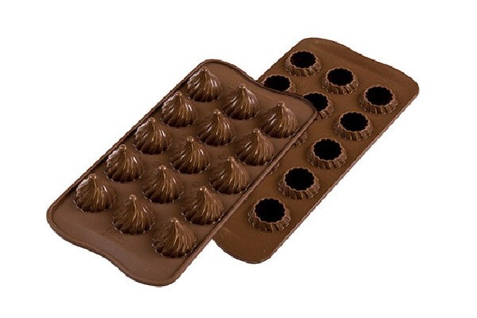 MOULE A PRALINE 3D CHOCO FLAME SCG47 EN SILICONE BRUN